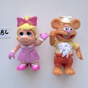 Disney Junior Muppet Babies Miss Piggy & Fozzie Poseable Figure.